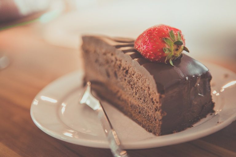 Meltingly Delicious chocolate fudge cake
